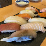 海天丸 - 平日ワンコインランチ（サイド）