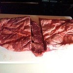 ウエットエイジングさせた高森牛のウラミスジ