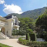 オーベルジュ・オー・ミラドー - 山の上には夏の雲