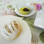 オーベルジュ・オー・ミラドー - 香ばしいパン