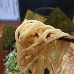 らーめん 岩本屋 - 麺 リフト