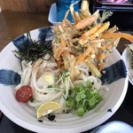 讃岐うどん中村屋 - 野菜たっぷりかき揚げぶっかけ（冷）@970