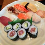 やっこ寿司 - にぎり7貫　細物1本
