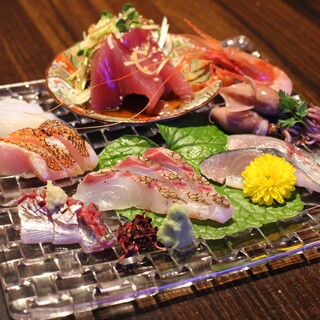 旬の贅沢なお魚と沖縄料理のコース 琉球trip Okinawa Rojiura Diner リュウキュウトリップオキナワロジウラダイナー 新栄町 沖縄料理 食べログ