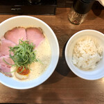 中華蕎麦 葛 - 出し蕎麦 上と金の胚芽ご飯 小