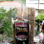 中房温泉 - 泉温が非常に高いため、加水せず冷却するのに一工夫。空冷式の温泉冷却塔