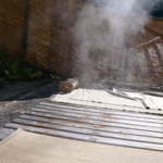 中房温泉 - 地熱風呂。背中からは地球の体温、眺めるはただ宇宙