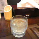 らーめん 嵐 - 美味しい水＆さりげない竹細工♪