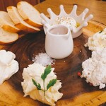 Milks -FRESH CHEESE＆WINE - 