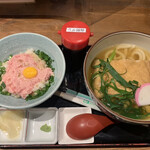 難波千日前 釜たけうどん - 「きつねうどんランチ（1030円）」