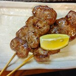 もつ焼 まるい - 皮なしタン