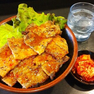 焼肉丼 たどん_0