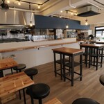 チャコールスタンド ベンテン - 立ち飲み＆椅子席