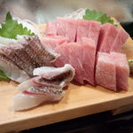 かわなみ鮨 - 真鯛湯引き、大トロ（2012/9）