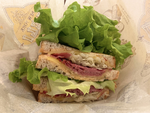 ニューヨーク デリ 東京ディズニーシー ステーション サンドイッチ 食べログ