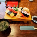 黒勢鮨 - 料理写真:すし上(ランチ)    ¥1,540-