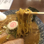 麺処 武壱 - 魚介豚骨カレーらーめん　黄色縮れ麺