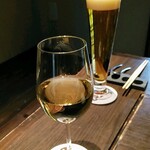 熊野倶楽部 - 生ビール＆白ワイン