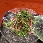 御料理 やまさき - ブリ薄造りとサワラのたたき青野菜サラダ仕立て