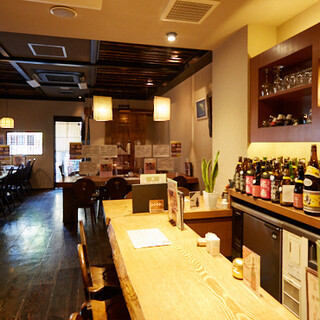 Authentic handmade soba noodles and carefully selected local sake served in a chic and relaxing atmosphere.