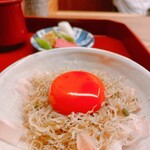 木山 - 濃紅の卵かけご飯