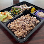 がじゅまる弁当 - ＊日替り弁当（大）（玄米）（¥450）