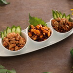 横浜中華街 四川麻婆 - 三種ナッツの盛り合わせ