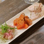 トリワイン ＰＩＫＯＳＨＨＨＵ - 前菜３種盛