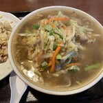 王子西安鍋貼館 - ラーメン