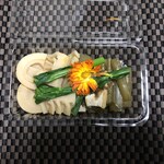 やおまんキッチン - 竹の子とかいろいろ炊合せ