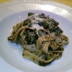 リストランテ ヴォナ フォルトゥーナ - ＜2012年9月＞自家栽培のオクラとジェノベーゼソースの”自家製タリアテッレ”