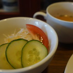 Thidae Mu Kafe - サラダ、スープ付き