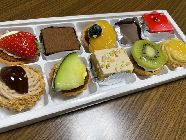 えくれーる 蛇田店（Eclair） - 曽波神（ケーキ）の写真