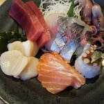 あさの屋 - お造り盛り合わせ。美味しい。