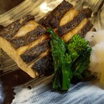 吾作 - 鰆の焼き。菜の花が何気にいいお味。