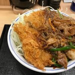 Katsuya - プルコギとメンチカツの合い盛り丼 ¥649