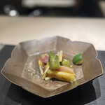 蓮心 - ホッキ貝と山菜の炒め