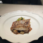 蓮心 - 太刀魚炒り焼き、茄子XO醬