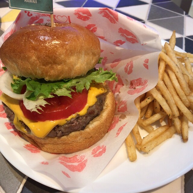 テディーズ ビガー バーガー 横浜みなとみらいワールドポーターズ店 Teddy S Bigger Burgers 馬車道 ハンバーガー ネット予約可 食べログ テディーズ ビガー バーガー 横浜みなとみらいワールドポーターズ店 Teddy S Bigger Burgers 馬車道 ハンバーガー ネット予約可 食べログ