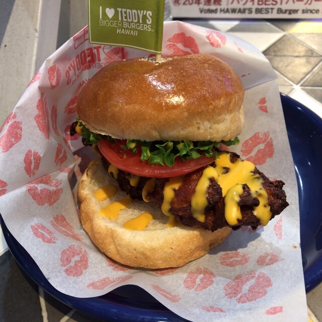 テディーズ ビガー バーガー 横浜みなとみらいワールドポーターズ店 Teddy S Bigger Burgers 馬車道 ハンバーガー ネット予約可 食べログ テディーズ ビガー バーガー 横浜みなとみらいワールドポーターズ店 Teddy S Bigger Burgers 馬車道 ハンバーガー ネット予約可 食べログ