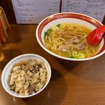 仙台中華そば 銘店嘉一 - ★中華そば醤油味（730円）★プラスAセット（鶏飯のセット）（120円）★