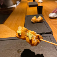 焼鳥 市松 - 比内地鶏わさび焼き。