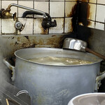 餃子の王将 - 町中華の命！ラーメンスープ！