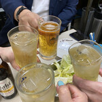 串カツ専門店　鈴屋 - 4人で乾杯✧(๑✪д✪)۶ㅂ٩(✪д✪๑)✧