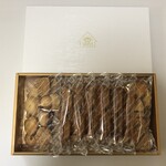 フロインドリーブ - 料理写真:ダブルスィートＮｏ2.4（箱入り）