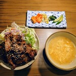 Kawaratei - 令和3年4月 ランチタイム
                        焼肉丼 税込880円