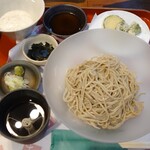 酒＋蕎麦 な嘉屋 - 八郷産自然薯のとろろ蕎麦