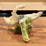 津の守坂 小柴 - 強肴　宍道湖シラウオ、筍の揚げ物