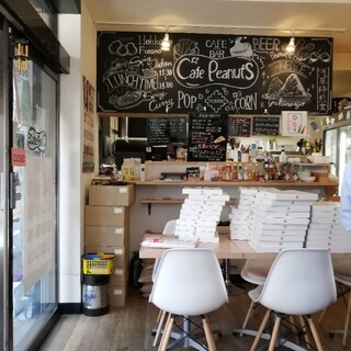 カフェ ピーナッツ×あいつのピッツァ_2