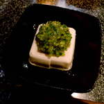 スモーレスト・バー  - 山形のだし豆腐。きゅうりなどの刻み野菜を、冷奴の上に乗せていただくヘルシーな一品